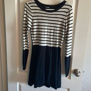 Junior size small dress. Great condition